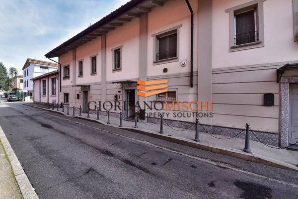 casa indipendente in vendita a Monza in zona Centro Storico