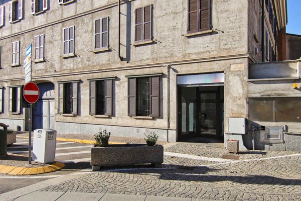 negozio in vendita a Monza