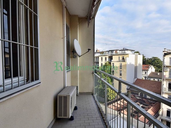 appartamento in vendita a Monza in zona Centro Storico