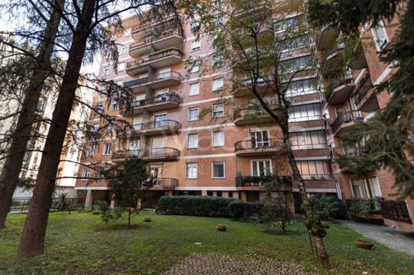 appartamento in vendita a Monza in zona Centro Storico
