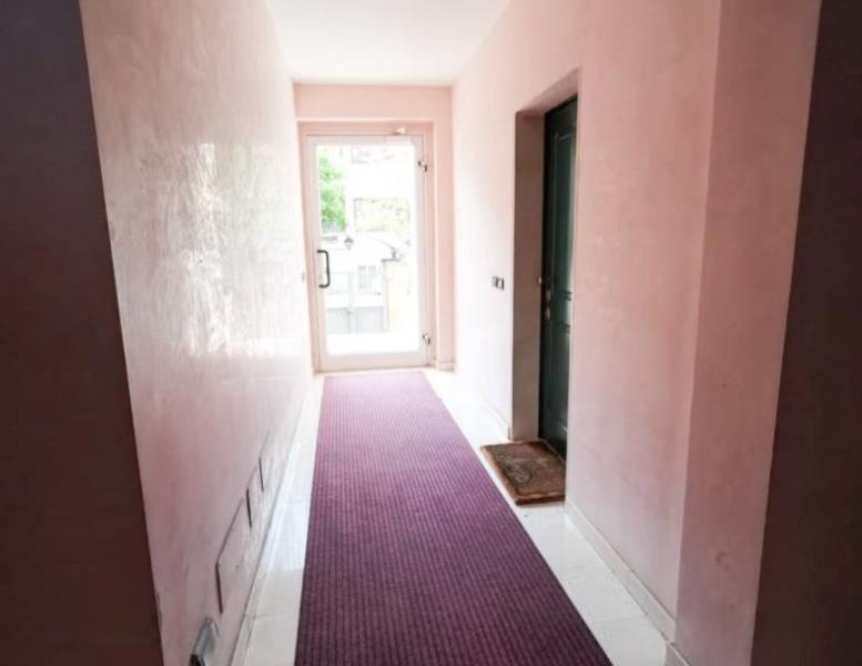 locale commerciale in vendita a Monza