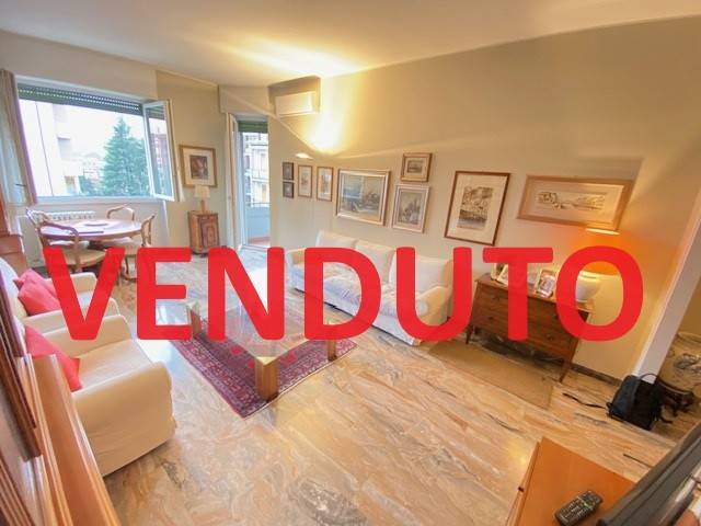 appartamento in vendita a Monza in zona Centro Storico