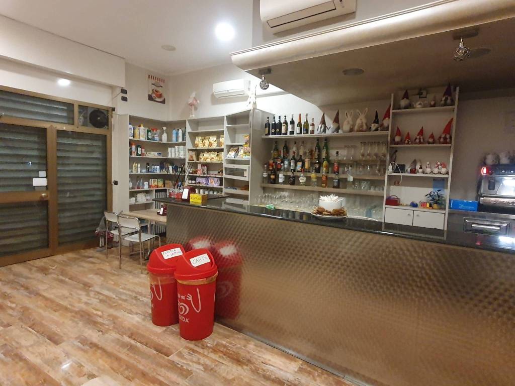negozio in vendita a Monza
