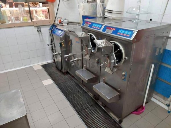 negozio in vendita a Monza