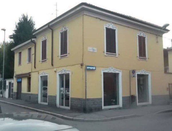negozio in vendita a Monza