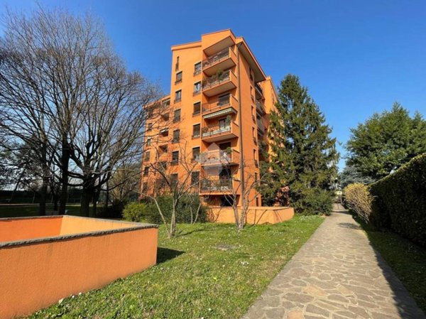 appartamento in vendita a Monza in zona Ospedale San Gerardo