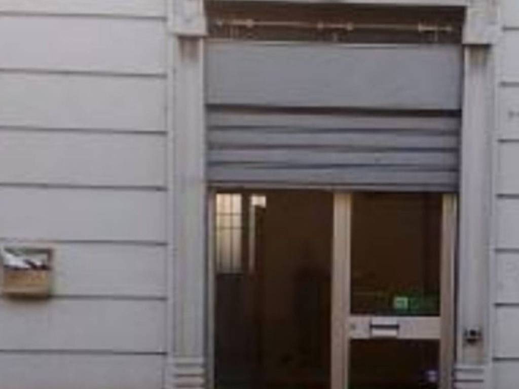 negozio in vendita a Monza