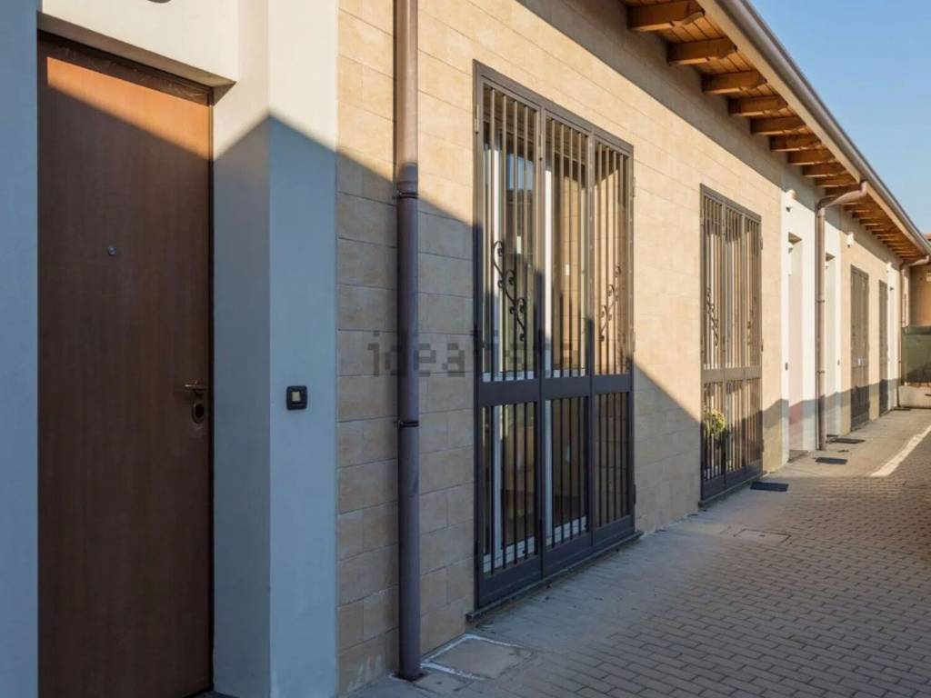 intera palazzina in vendita a Monza