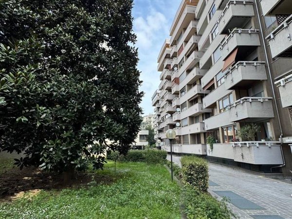 appartamento in vendita a Monza in zona Centro Storico