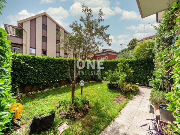 casa indipendente in vendita a Monza