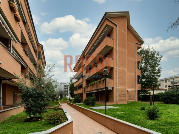 appartamento in vendita a Monza in zona Centro Storico