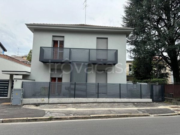 casa indipendente in vendita a Monza in zona Ospedale San Gerardo