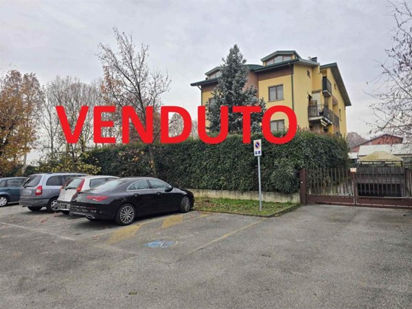 appartamento in vendita a Monza in zona Centro Storico