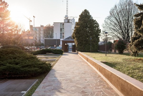 negozio in vendita a Monza in zona Centro Storico