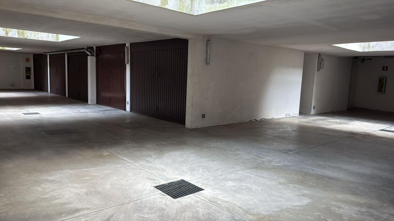 negozio in vendita a Monza in zona Centro Storico