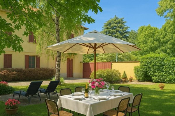 casa indipendente in vendita a Monza in zona Centro Storico