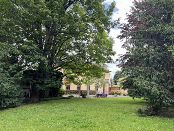 casa indipendente in vendita a Monza in zona Centro Storico