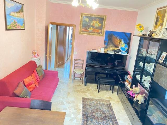 appartamento in vendita a Monza in zona Centro Storico