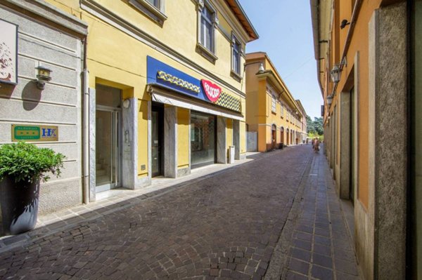 appartamento in vendita a Monza in zona Centro Storico