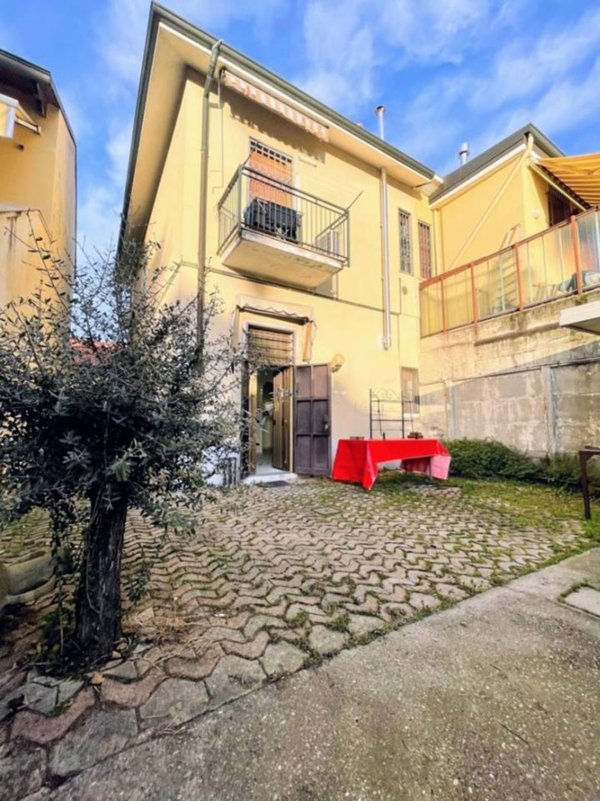 casa indipendente in vendita a Monza