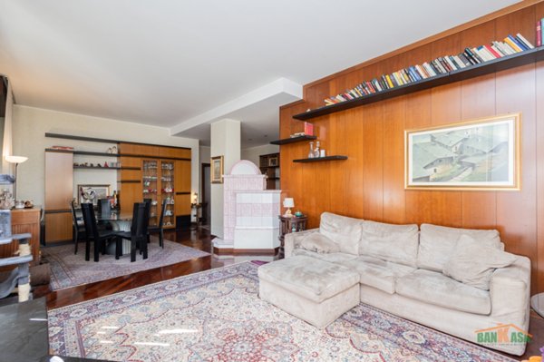 casa indipendente in vendita a Monza