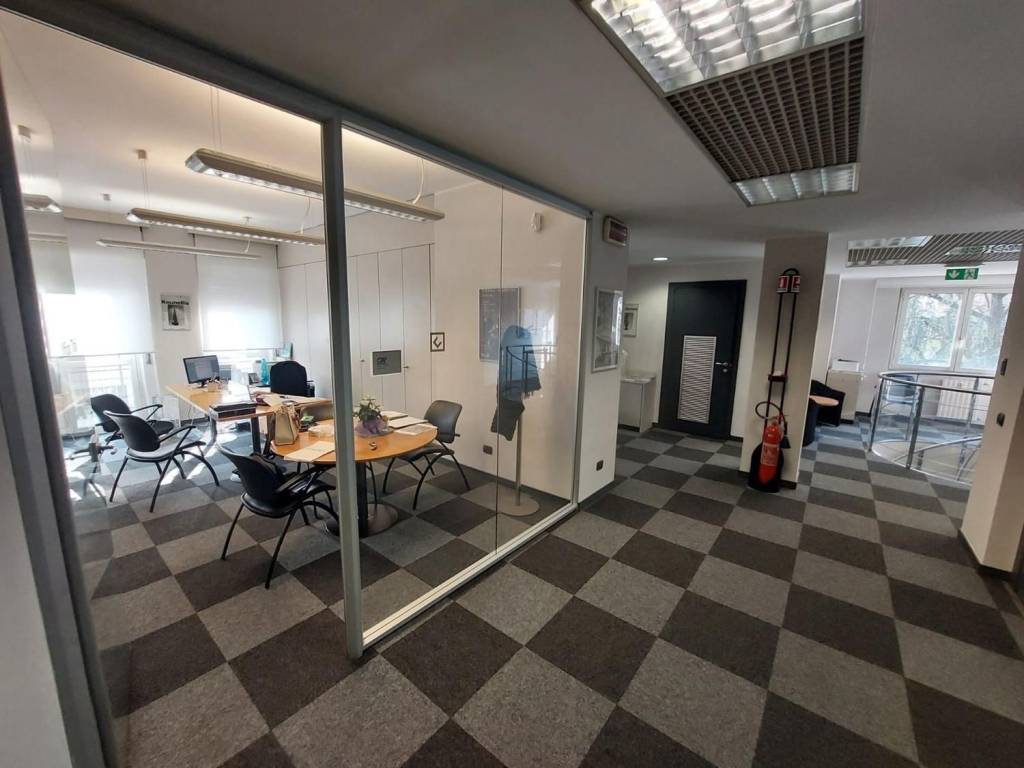 ufficio in vendita a Monza