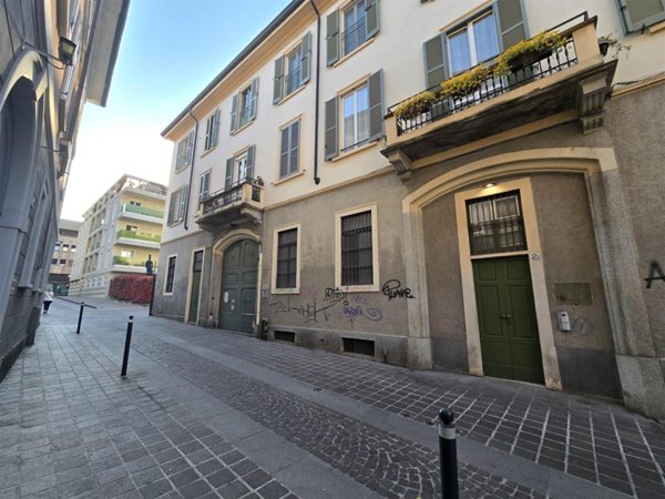 appartamento in vendita a Monza in zona Centro Storico