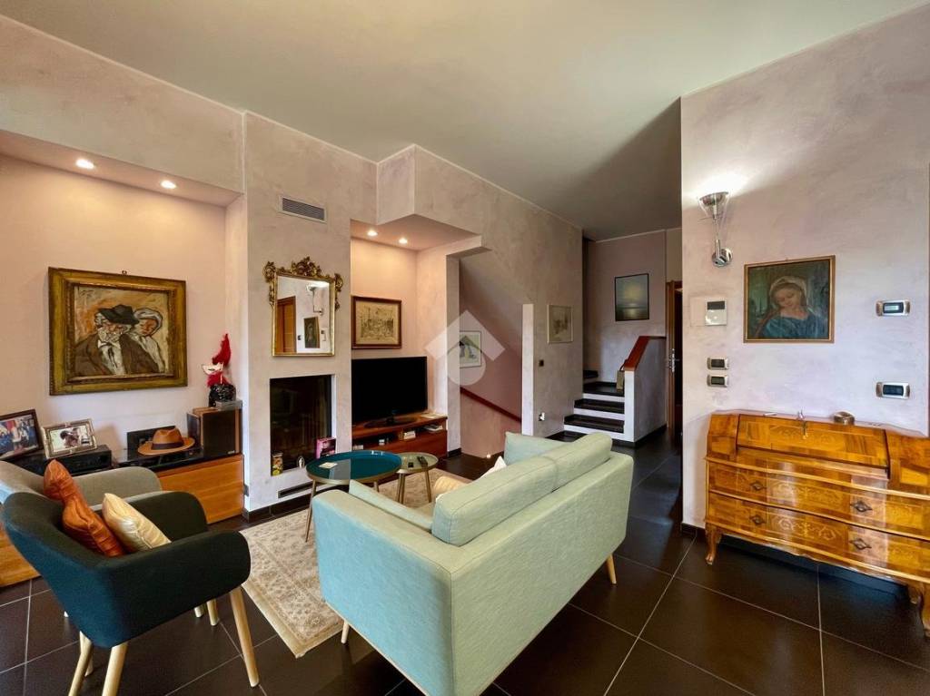 casa indipendente in vendita a Monza