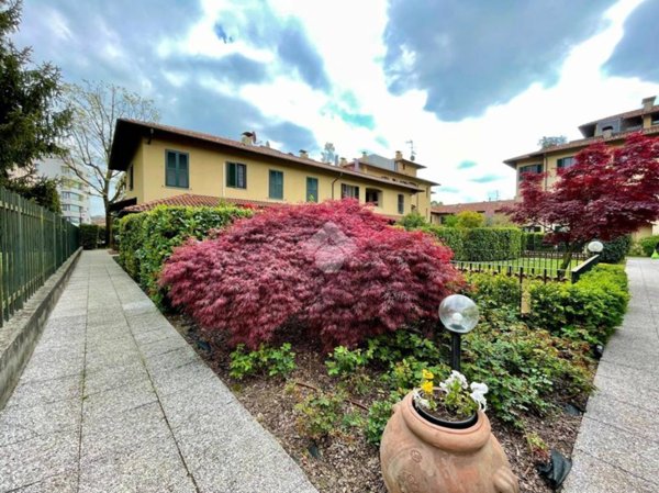 casa indipendente in vendita a Monza