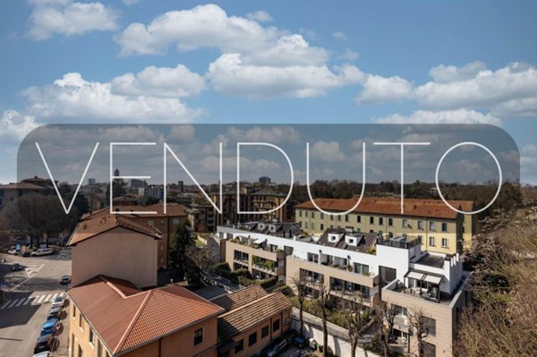 appartamento in vendita a Monza in zona Centro Storico