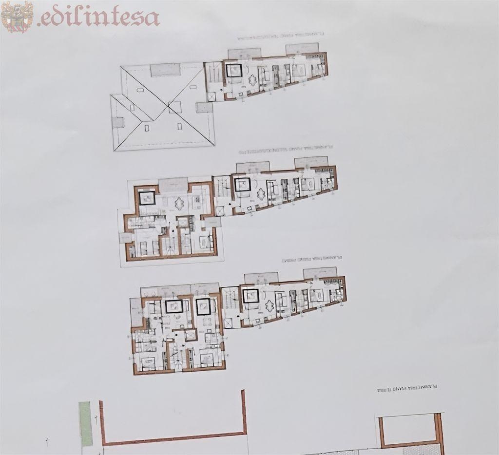 appartamento in vendita a Monza in zona Centro Storico