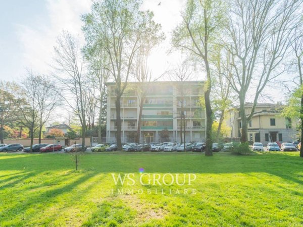 appartamento in vendita a Monza in zona Centro Storico