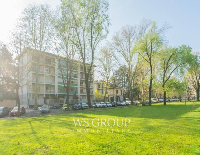 appartamento in vendita a Monza in zona Centro Storico