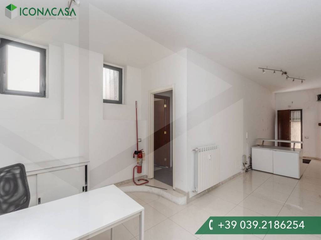 casa indipendente in vendita a Monza in zona Centro Storico