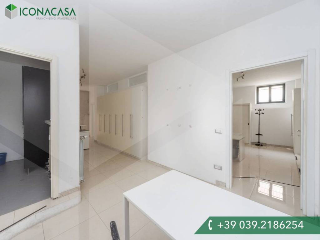 casa indipendente in vendita a Monza in zona Centro Storico