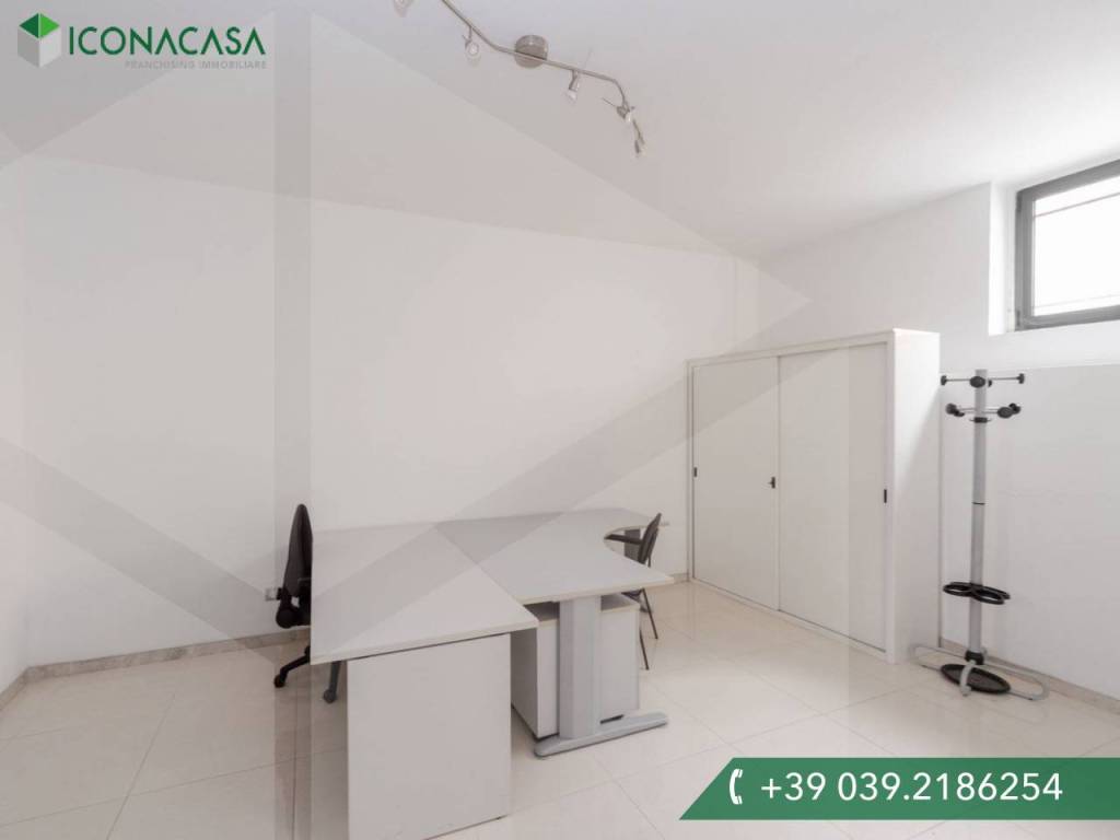 casa indipendente in vendita a Monza in zona Centro Storico