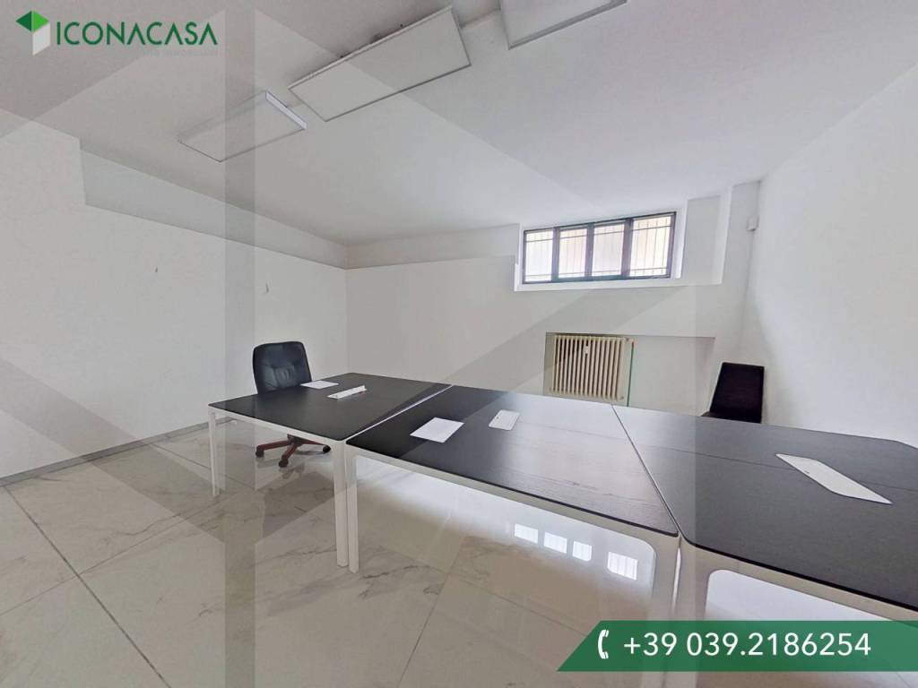 casa indipendente in vendita a Monza in zona Centro Storico