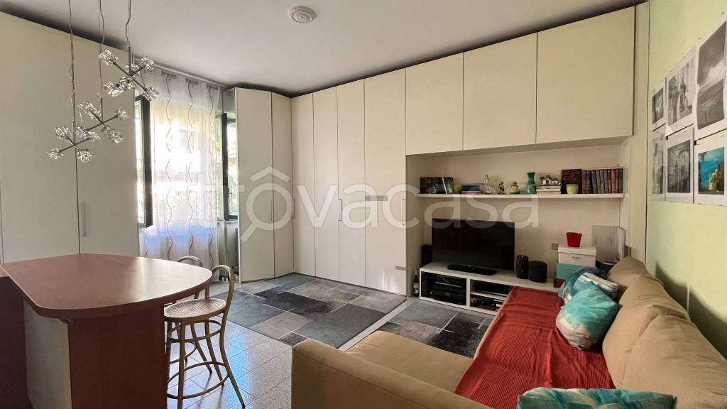 appartamento in vendita a Monza in zona Centro Storico