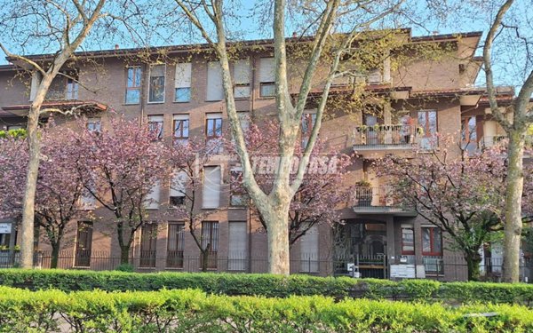 appartamento in vendita a Monza in zona Centro Storico