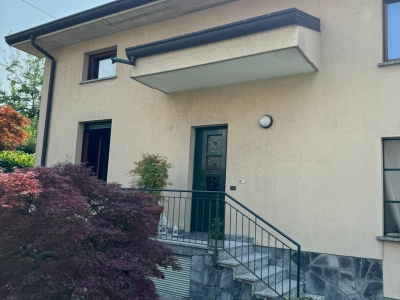 casa indipendente in vendita a Monza