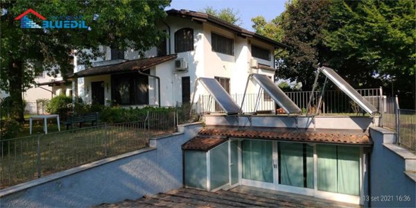 casa indipendente in vendita a Monza