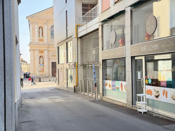 trivano in vendita a Monza in zona Centro Storico