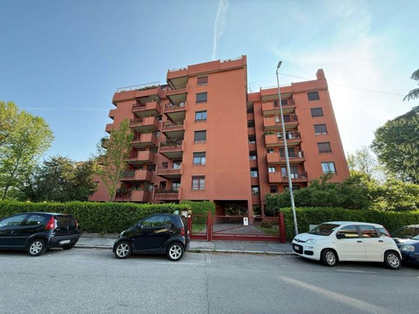 appartamento in vendita a Monza in zona Ospedale San Gerardo