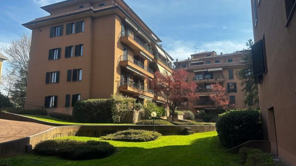 appartamento in vendita a Monza
