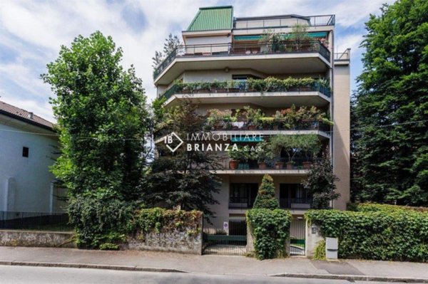 appartamento in vendita a Monza in zona Centro Storico
