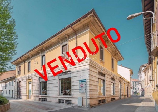 negozio in vendita a Monza in zona Centro Storico