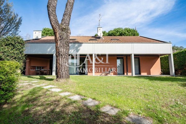 casa indipendente in vendita a Monza