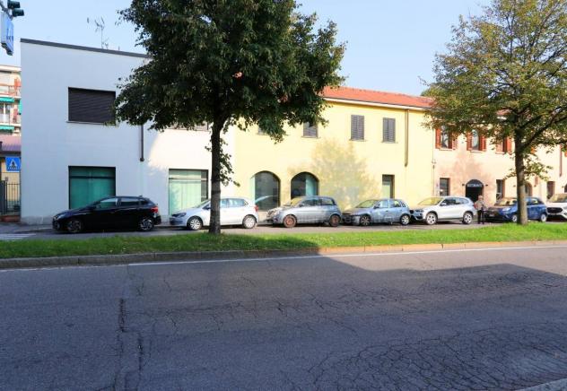 quadrivano in vendita a Monza in zona Ospedale San Gerardo