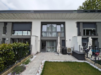 casa indipendente in vendita a Monza in zona Centro Storico