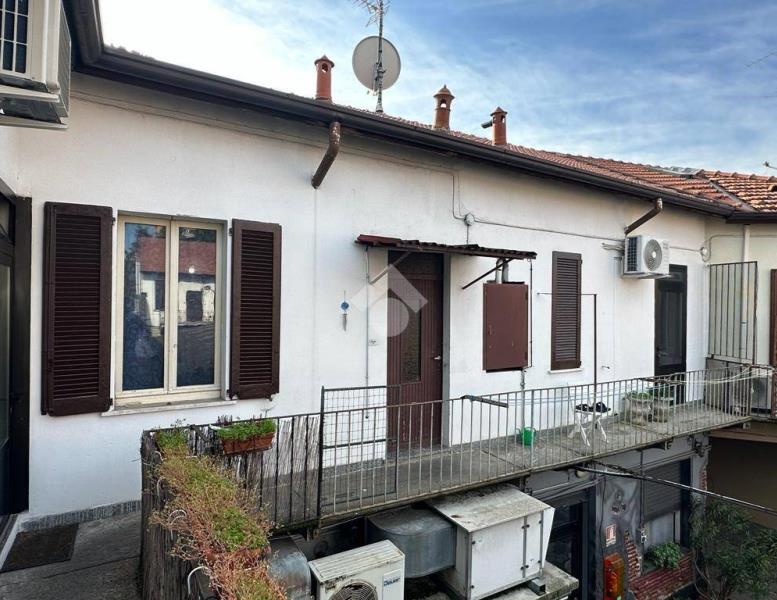 appartamento in vendita a Monza in zona Centro Storico